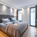 Luxus Seebrise By Interhome Binz